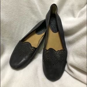 Latigo Black Flats